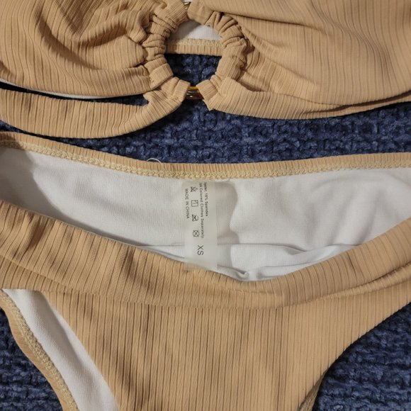 One strap bikini - Picture 3 of 3